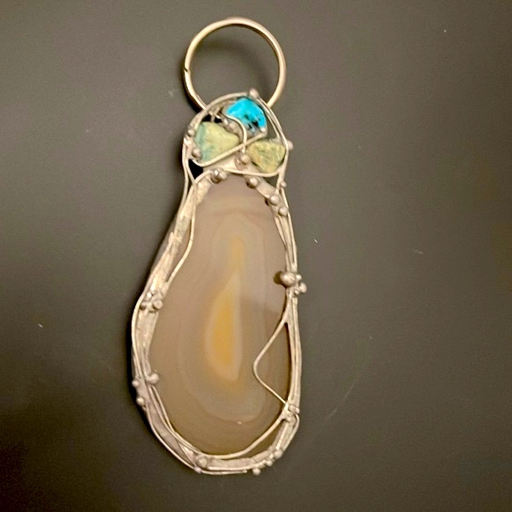 NWOT VINTAGE SEMI PRECIOUS STONE KEYRING